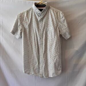 Solo cup short sleeved button down retrofit size men’s small shirt amazing !!